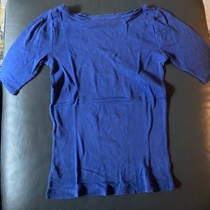Ann Taylor t shirt. Size xs